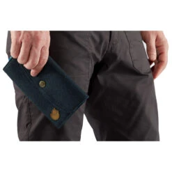 FJÄLLRÄVEN Fjällräven - Norrvåge Travel Wallet - Porte-monnaie -Bivouac Nature fjaellraeven norrvaage travel wallet porte monnaie detail 3